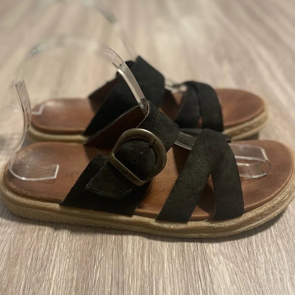Born Women’s CAITE Sandals Size 8 Black Suede Leather Bohemian Granola Girl